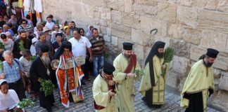 У Єрусалимі перенесли найшанованіший образ Успіння Пресвятої Богородиці