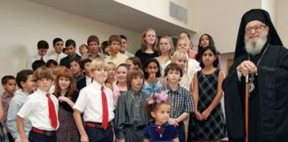 У Греції скасували обов’язкову молитву школярів перед навчанням