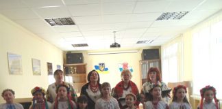 Срібні дзвіночки «Янголів з небес» відлунали в районній раді