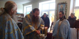 Радість зустрічі з живим Богом – архієпископ Афанасій звершив Божественну літургію