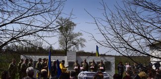 Священик УАПЦ відспівав загиблого героя