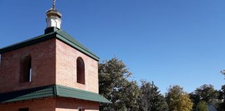 Архієпископ Афанасій оглянув будівництво дзвіниці Свято-Михайлівського храму в с. Пантаївка