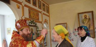 Жінки-мироносиці землі української