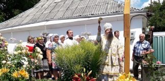 Архієпископ Афанасій освятив будівництво храму в Лисянці