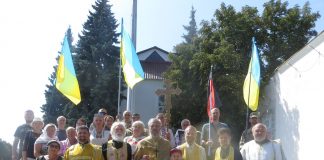 У Зміїві молебнями і хресними ходами відзначили день незалежності України