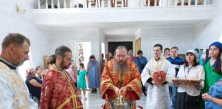 Архієпископ Афанасій звершив Богослужіння свята Винесення Чесних Древ Животворчого Хреста Господнього