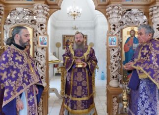 Архієпископ Афанасій звершив Богослужіння свята Воздвиження Чесного і Животворчого Хреста Господнього