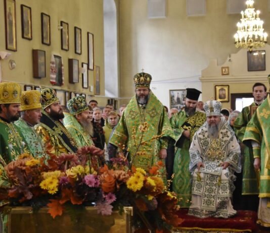 Архієпископ Афанасій служив спільно з Предстоятелем у Полтаві